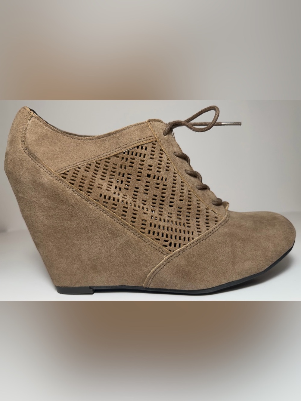 Fergalicious Dade Taupe Faux Suede Lace Up Perforated Wedge Booties 9M